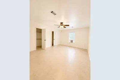 9009 Tavenor Lane, Houston, TX 77075 - Photo 13