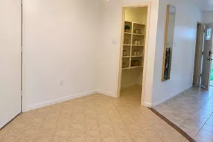 9009 Tavenor Ln, Houston, TX 77075 - Photo 5