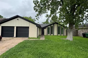 9743 Santa Monica Blvd, Houston, TX 77089 - Photo 1