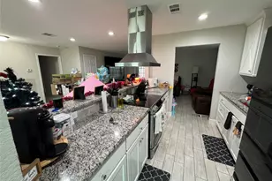 9743 Santa Monica Blvd, Houston, TX 77089 - Photo 13