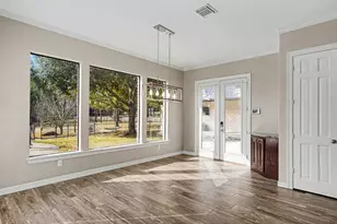15569 Crown Oaks Dr, Montgomery, TX 77316 - Photo 11