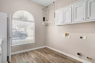 15569 Crown Oaks Dr, Montgomery, TX 77316 - Photo 31