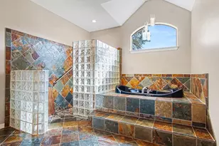 15569 Crown Oaks Dr, Montgomery, TX 77316 - Photo 21