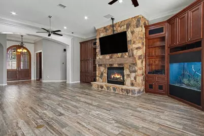 15569 Crown Oaks Drive, Montgomery, TX 77316 - Photo 9
