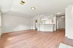 822 N Vista Dr, Houston, TX 77073 - Photo 11