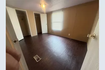 601 Clear Lake Road #D, Highlands, TX 77562 - Photo 9