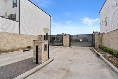 3419 Avondale View Drive, Houston, TX 77025 - Photo 29