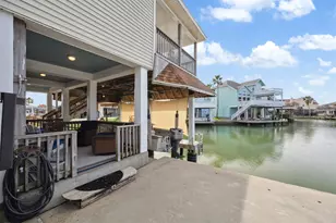223 Easterly Dr, Tiki Island, TX 77554 - Photo 29