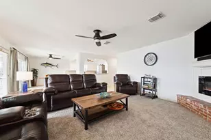 223 Easterly Dr, Tiki Island, TX 77554 - Photo 11