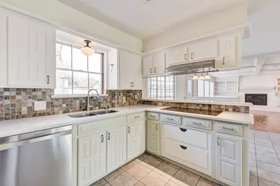 16339 Clearcrest Drive, Houston, TX 77059 - Photo 17