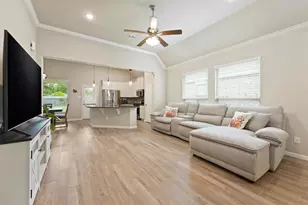 6318 Borage St, Crosby, TX 77532 - Photo 5