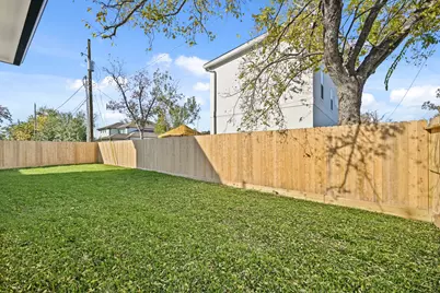 6502 Corbin Street, Houston, TX 77055 - Photo 23
