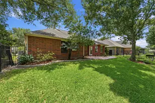 3918 E Peach Hollow Cir, Pearland, TX 77584 - Photo 23