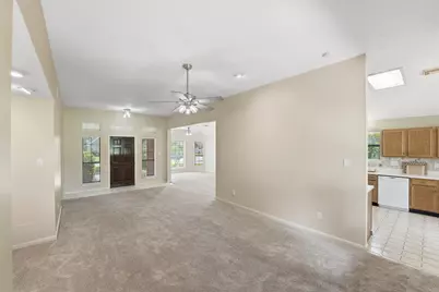 3918 E Peach Hollow Circle, Pearland, TX 77584 - Photo 5