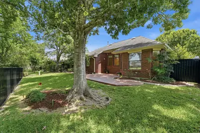 3918 E Peach Hollow Circle, Pearland, TX 77584 - Photo 25