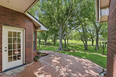 3918 E Peach Hollow Circle, Pearland, TX 77584 - Photo 21