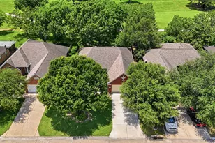 3918 E Peach Hollow Cir, Pearland, TX 77584 - Photo 25