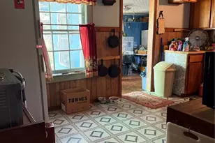 1410 N Gulf Blvd, Freeport, TX 77541 - Photo 7