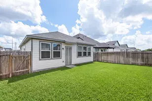 1902 Whispering River Dr, Missouri City, TX 77489 - Photo 9