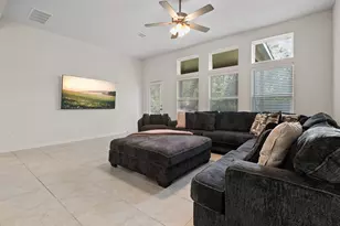 107 Violet Carson Ct, Conroe, TX 77318 - Photo 3