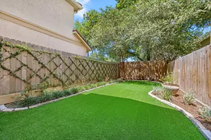 5 Schwab Ln, Houston, TX 77055 - Photo 39