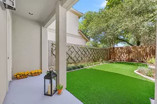 5 Schwab Ln, Houston, TX 77055 - Photo 37