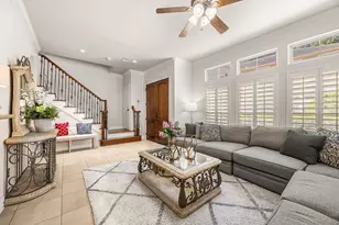 5 Schwab Ln, Houston, TX 77055 - Photo 7