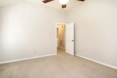 1039 Wentworth Drive, Pearland, TX 77584 - Photo 9