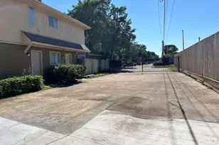 8030 Sands Point Dr, Houston, TX 77036 - Photo 13