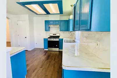 17002 Summer Hollow Drive, Sugar Land, TX 77498 - Photo 11