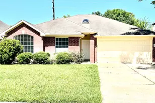 17002 Summer Hollow Dr, Sugar Land, TX 77498 - Photo 1