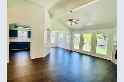 17002 Summer Hollow Drive, Sugar Land, TX 77498 - Photo 7
