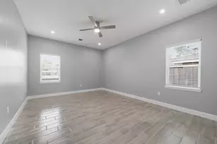 2448 Areba St, Houston, TX 77091 - Photo 9