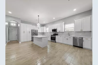 2448 Areba Street, Houston, TX 77091 - Photo 7