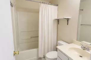 9422 Ledge St, Houston, TX 77075 - Photo 9