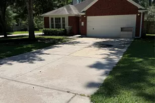 47 Hidden Meadow Dr, The Woodlands, TX 77382 - Photo 1
