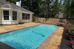 47 Hidden Meadow Dr, The Woodlands, TX 77382 - Photo 5