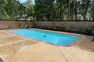 47 Hidden Meadow Dr, The Woodlands, TX 77382 - Photo 7