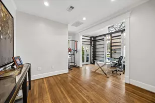 1307 Marshall St, Houston, TX 77006 - Photo 19