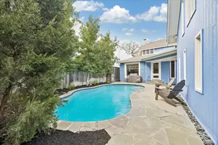 1307 Marshall St, Houston, TX 77006 - Photo 3