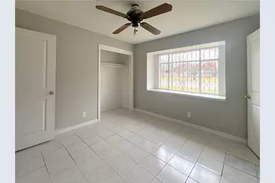 13522 Hollypark Drive, Houston, TX 77015 - Photo 11