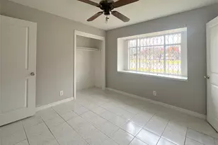 13522 Hollypark Dr, Houston, TX 77015 - Photo 11