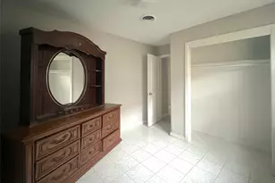 13522 Hollypark Dr, Houston, TX 77015 - Photo 15