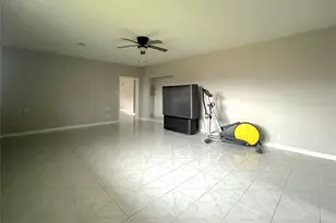 13522 Hollypark Dr, Houston, TX 77015 - Photo 9