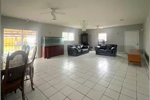 13522 Hollypark Dr, Houston, TX 77015 - Photo 7