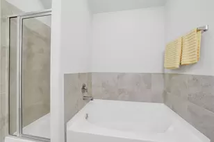 9733 Cold Creek Dr, Conroe, TX 77306 - Photo 17