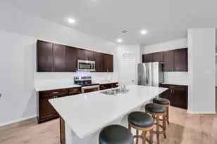 9733 Cold Creek Dr, Conroe, TX 77306 - Photo 9