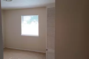9903 Kent Towne Ln, Sugar Land, TX 77498 - Photo 3