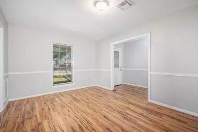 1920 Crooked Creek Lane, Pearland, TX 77581 - Photo 11