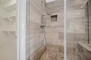 2713 Kinsley Oaks Dr, Houston, TX 77007 - Photo 23